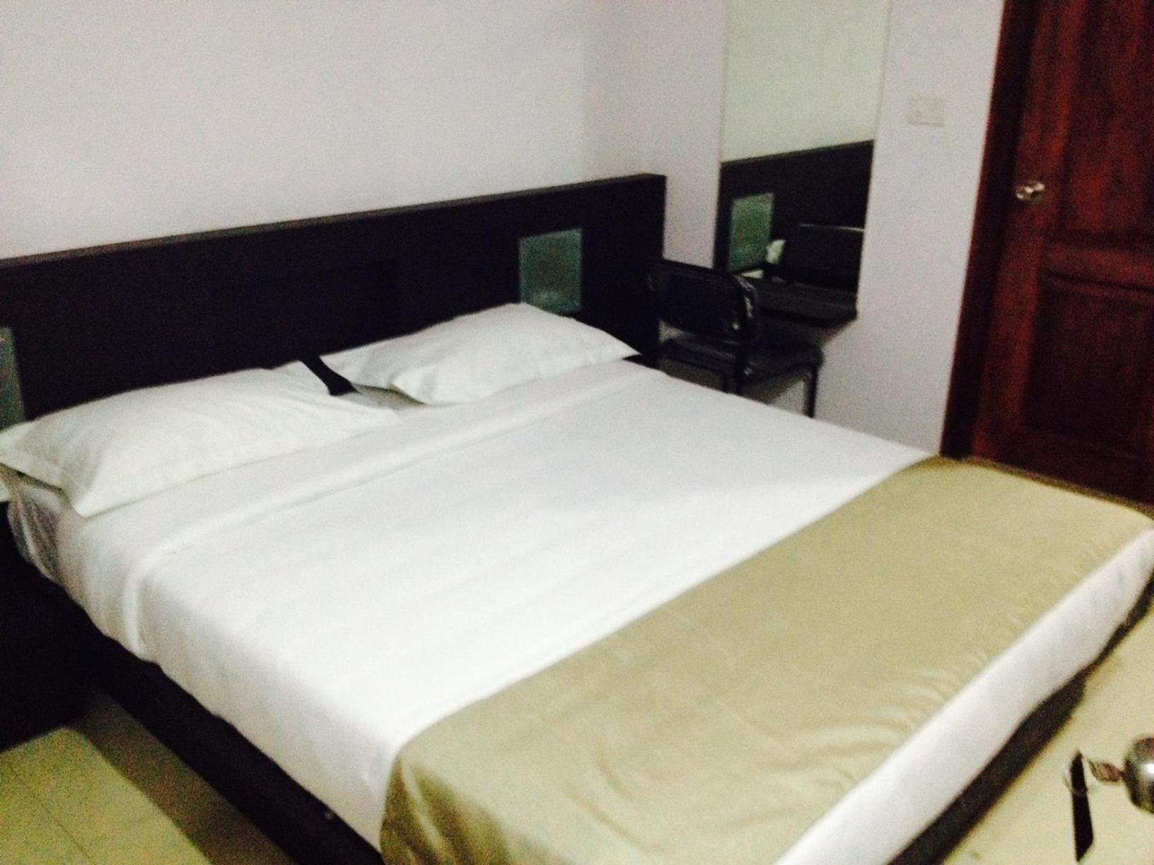 Aston Service Apartment Bangalore Buitenkant foto
